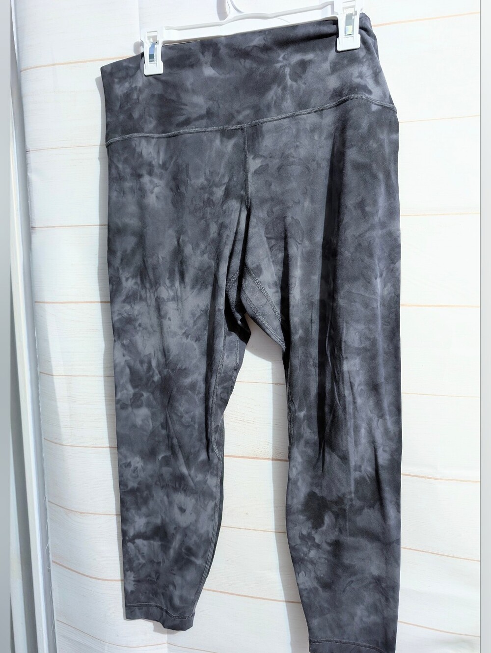 Lululemon Tie Dye Gray 🩶 Activewear Leggings Size 14